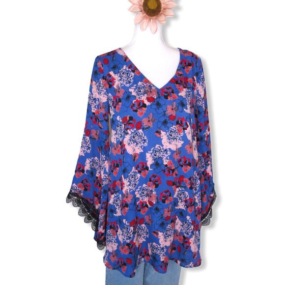 Astr Women's Lace Sleeve Tunic Top M Blue Pink Floral Bell Sleeves Flowy Blouse - Picture 2 of 12